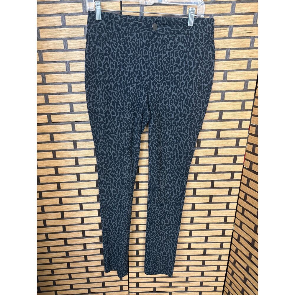 Cato Black And Gray‎ Cheetah Print Skinny Leg Knit Pants Size 4